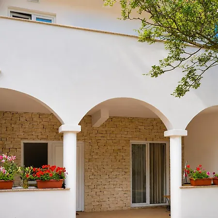 Apartment Gorgeous In Tribanj With Wifi Sibuljina