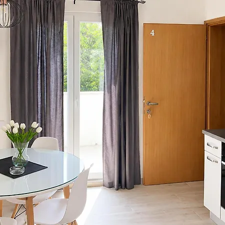 Gorgeous In Tribanj With Wifi Apartment